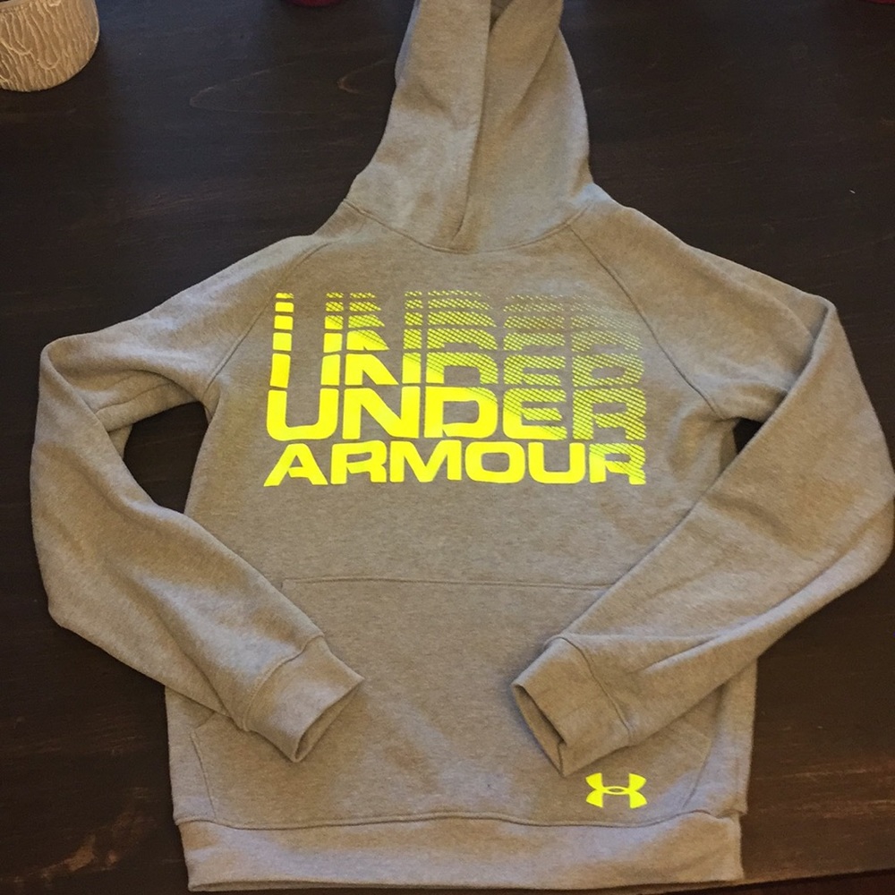 Boys Youth Large Under Armour Sweatshirt